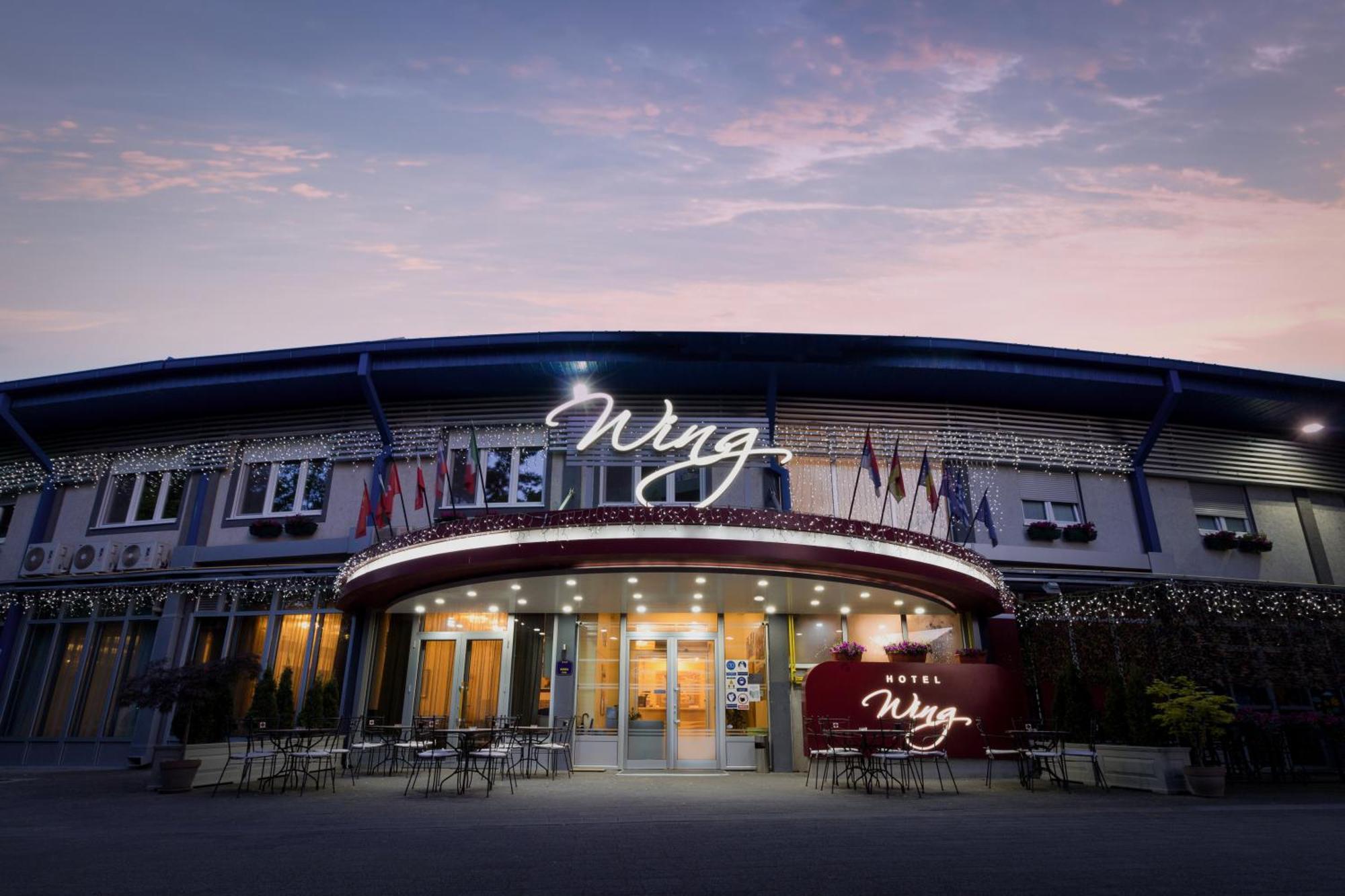 Wing Club Hotel Jagodina Extérieur photo