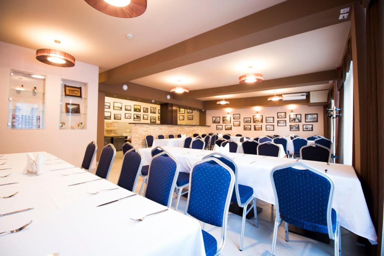 Wing Club Hotel Jagodina Extérieur photo